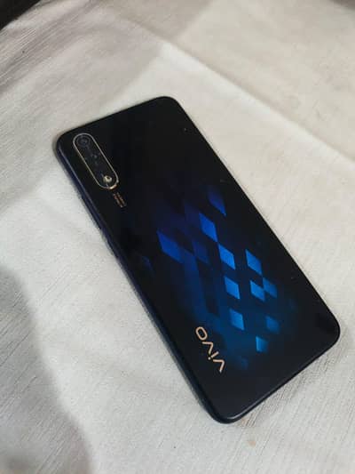 vivo s1