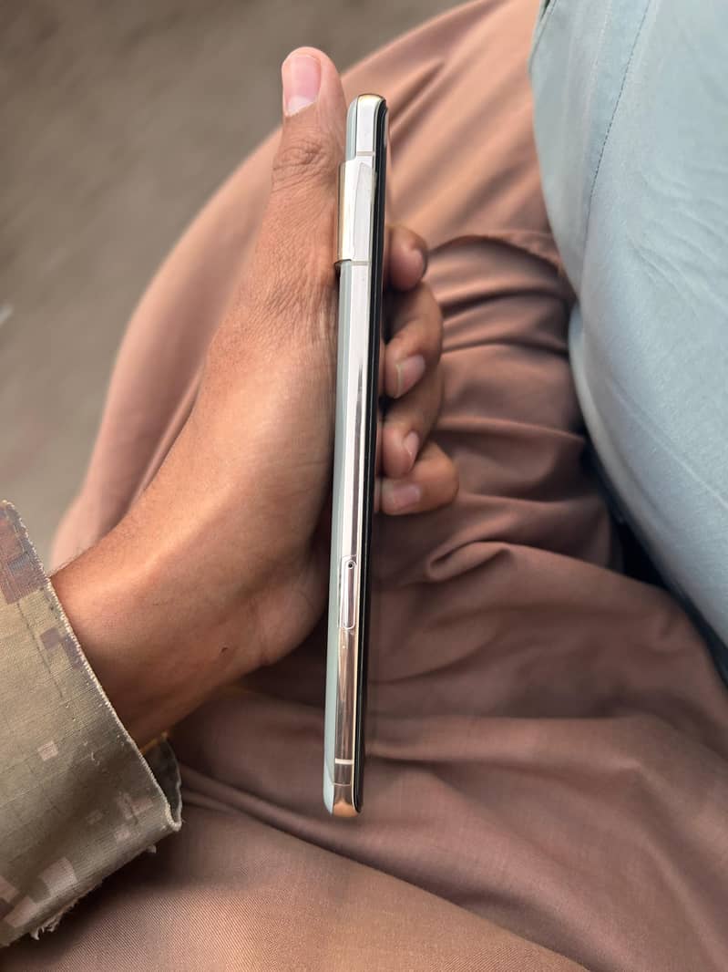 Google pixel 7 pro 5