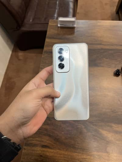 Oppo Reno 12 fresh condition