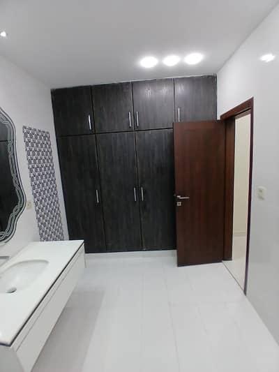 10 MARLA GRAY SINGLE STORY HOUSE AVAILABLE FOR SALE IN VALENCIA TOWN LAHORE