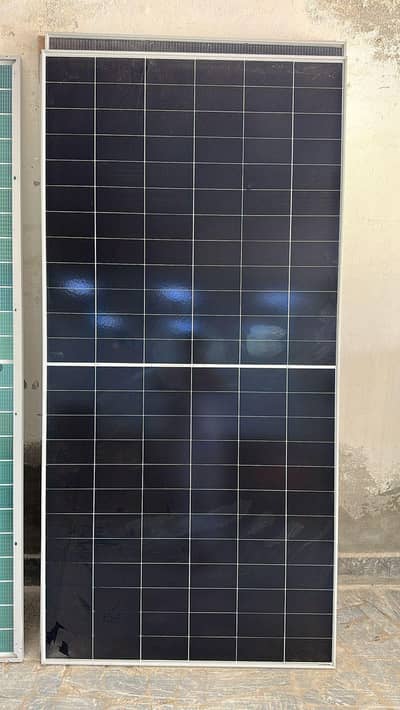 Aiku 630W Solar  Panel