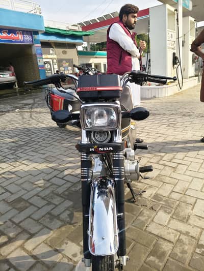 Honda 125 self Start