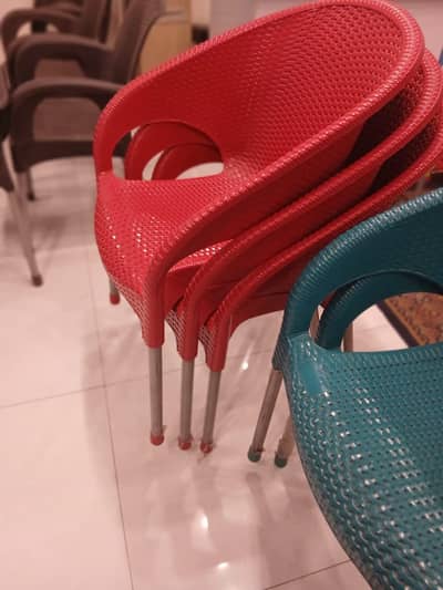 QTY  16 CHAIRS IN BRAND NEW CONDITION  IDEAL FOR HOTEL ACADEMY GARDEN