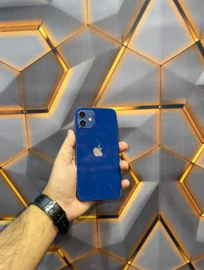 iphone 12 128gb factory unlocked 90% BH 10/9 condition