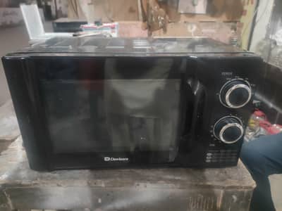 Dawlance Microwave fot sale in mint condition