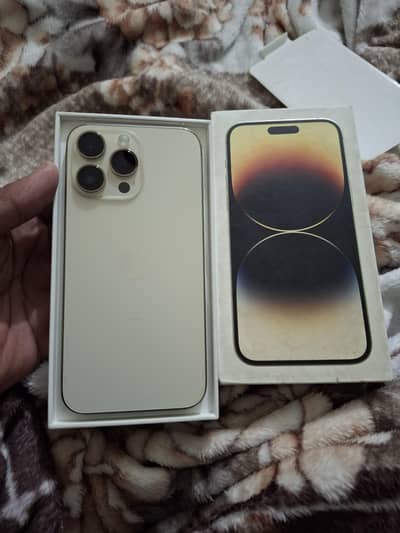 I phone 14 pro max Gold colour