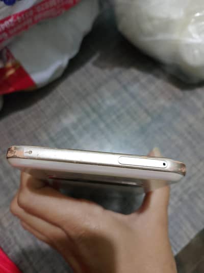 i am selling my LGv60thinq5g