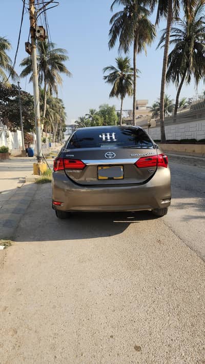 TOYOTA COROLLA ALTIS CRUISETRONIC 1.8 2015