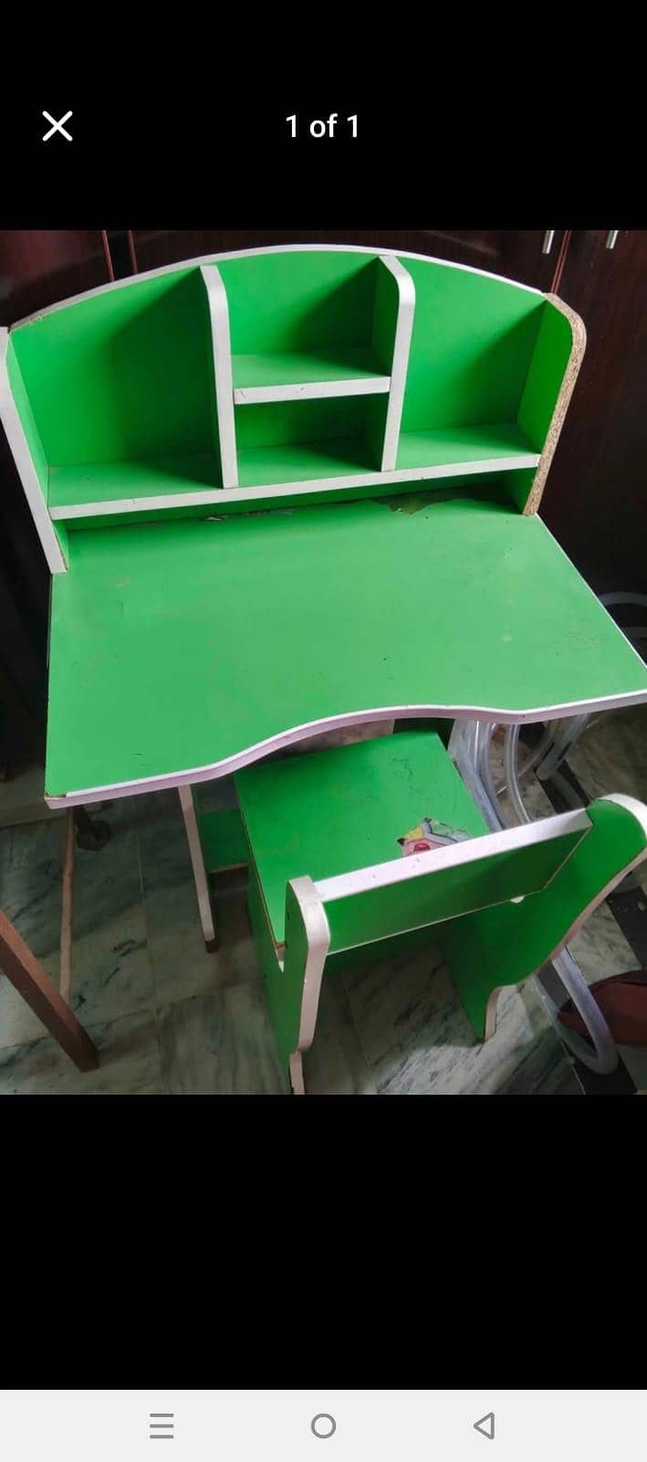 Kids study table 0
