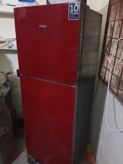 farig glass dor hair