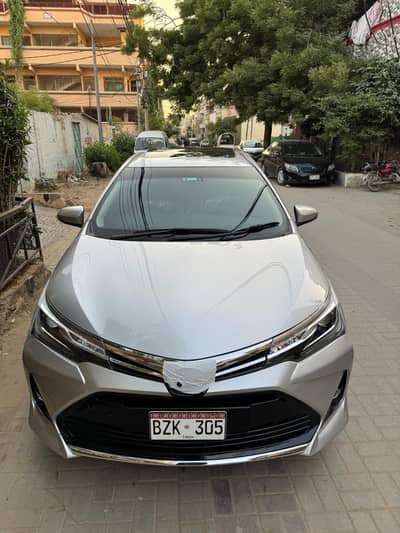 Toyota Corolla Grandy 1.8 Black Room