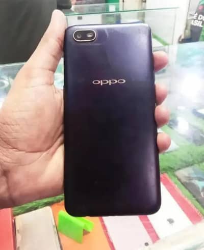 oppo a1k  2_32  mobile or box hai charger ni hai