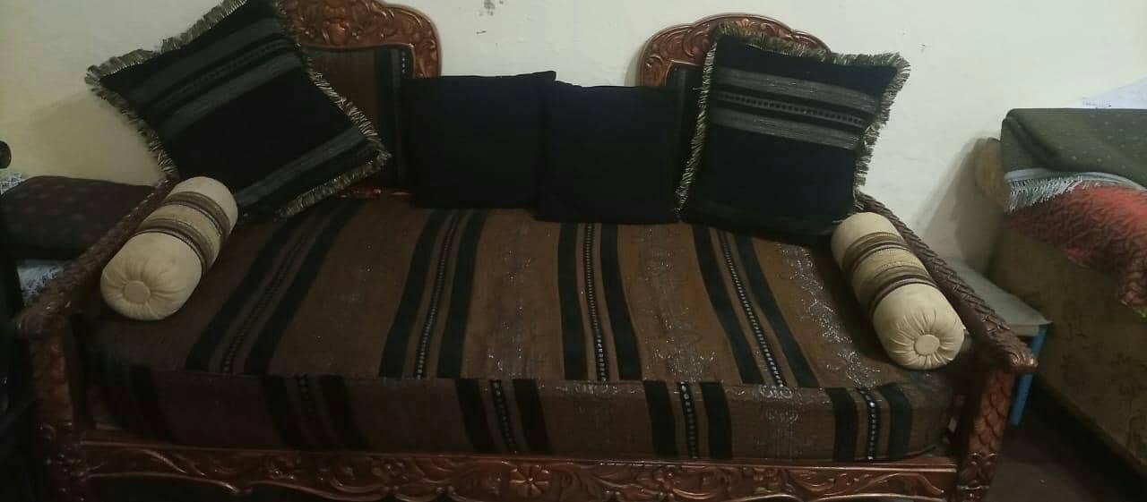 Dewan sofa 5