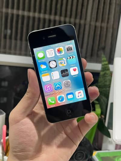 iPhone 4s PTA Approved 64GB