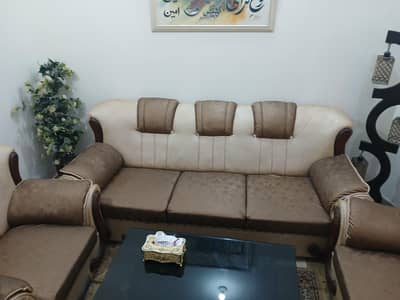 Selling sofa set