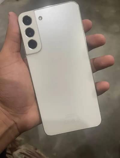 Samsung s22 plus 8 or 128