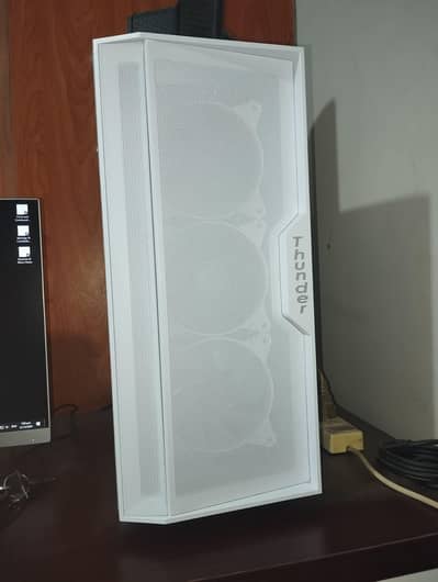 Thunder Gaming PC | 10/10 Condition