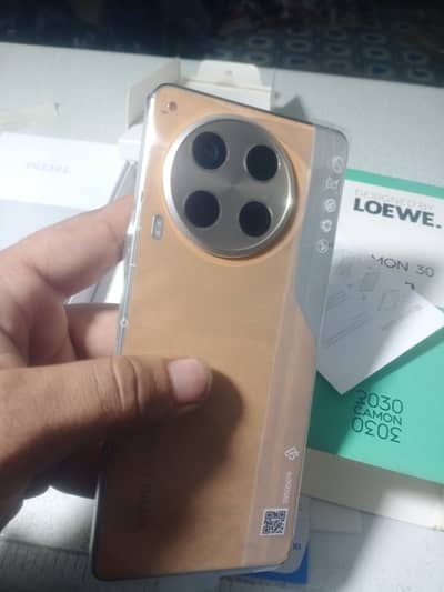 tecno camon 30 8+8 256gb Exchange possible  watsapp 03474168882