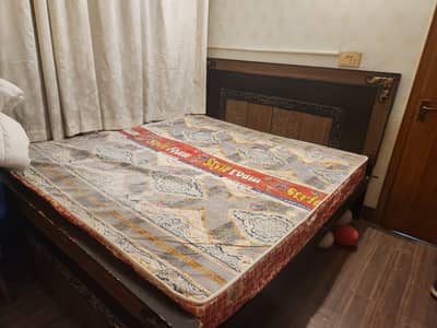 King Bed Wooded And Molty  Foam Mattress