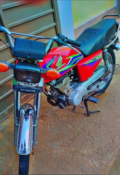 Honda cg125  2017 model