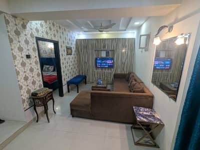 Luxury one Bed Apartment Available Daily Weekly Monthly