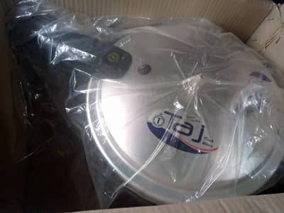 Taj company pressure cooker