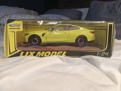 BMW M4 DIECAST CAR 1/24