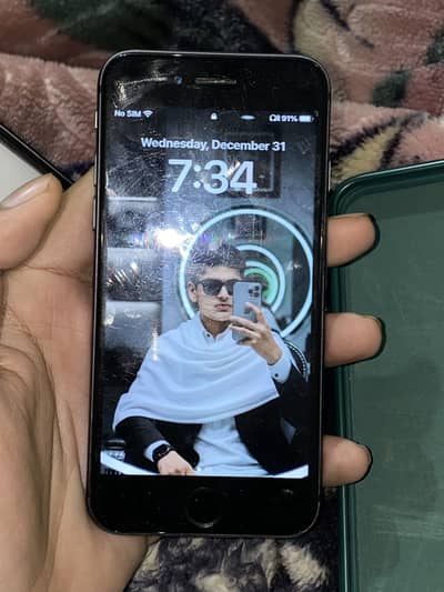 IPhone 8 64gb non pta battery health 77%