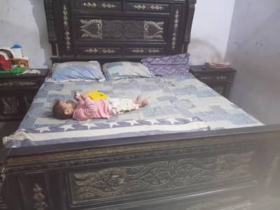 chinioti Wooden bed with 2 side tables without mattress