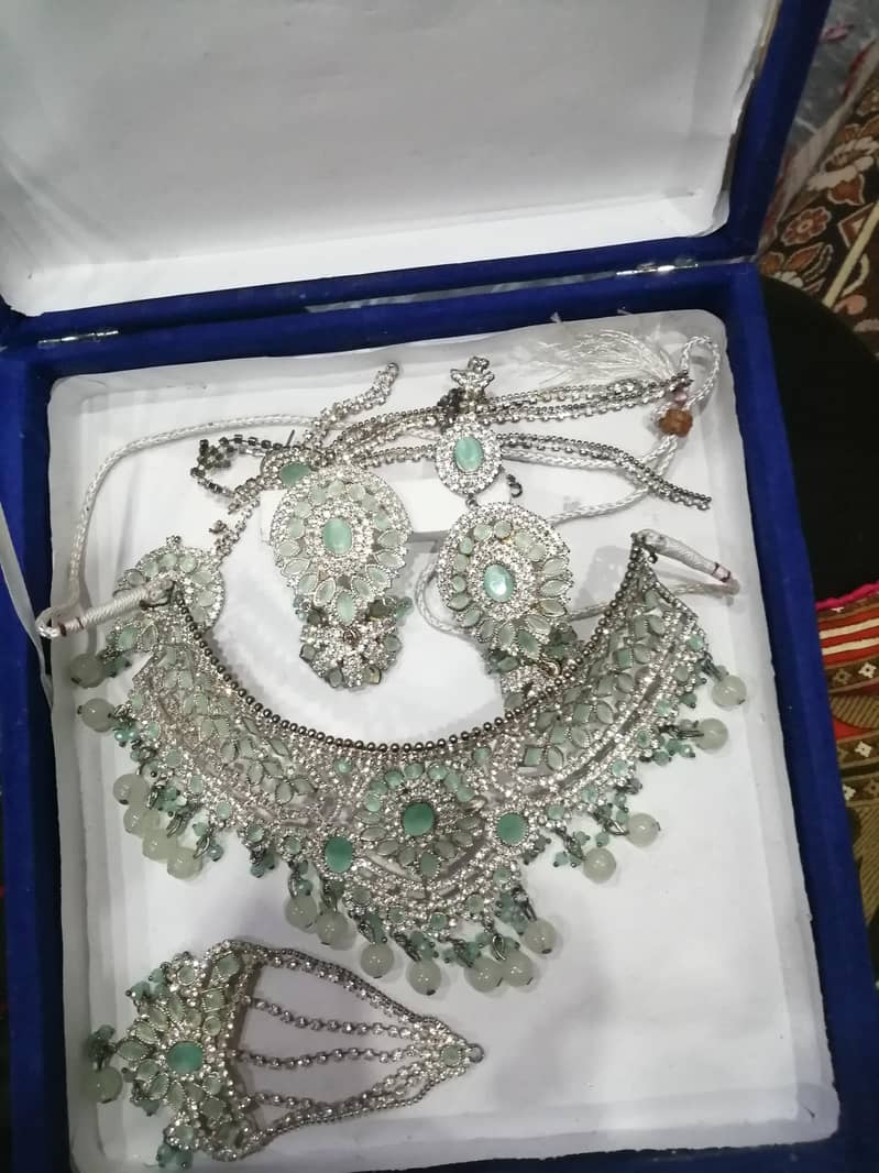 artificial silver set 0