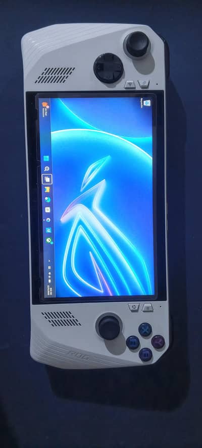 Asus ROG Ally Z1 extreme 10/10