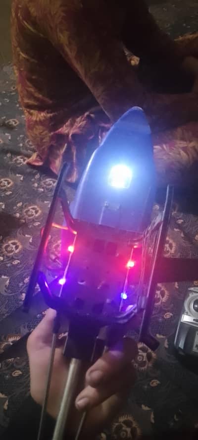 urgent for sale flying Halikopter toy without charger charger gum gaya