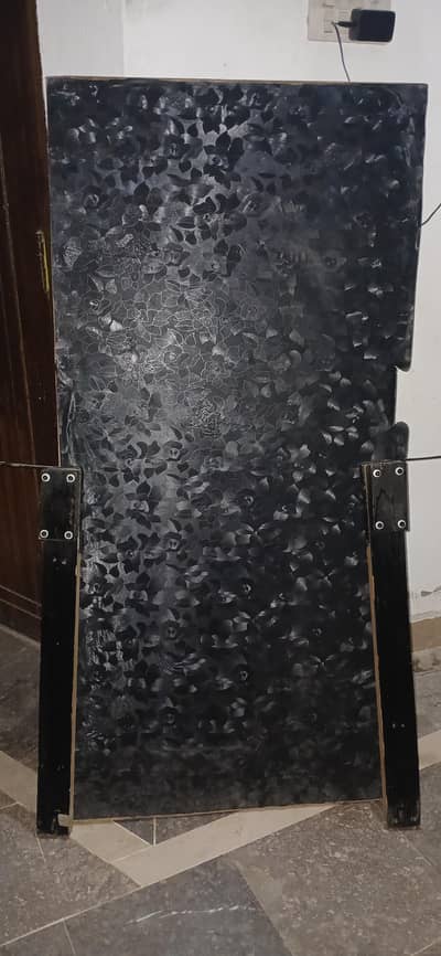 Homemade Table with 2 legs and Brackets