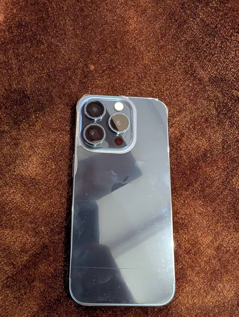 IPhone 15 Pro. Scratchless! 2