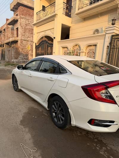 Honda civic 2021 ug full