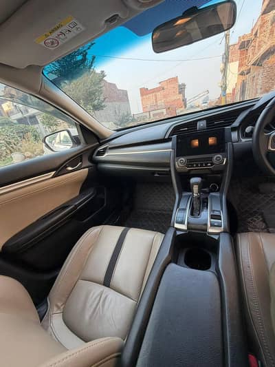 Honda civic 2021 ug full