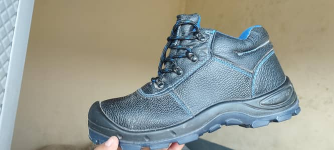 WARRIOR ORIGNAL BRAND SAFETY SHOES