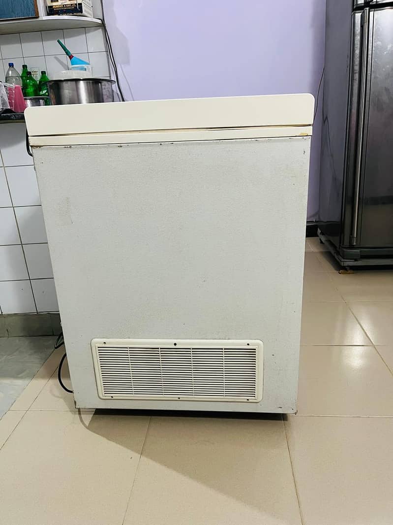 Waves deep-freezer 4