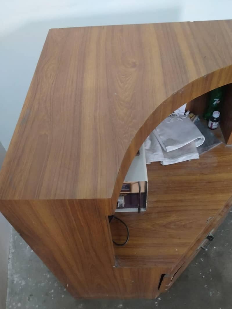 HEAVY  DOUBLE RACK CORNER TABLE 2