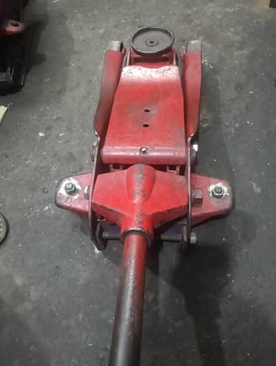 jack 3.5 ton and more jacks also avaialble