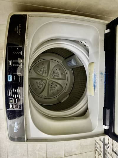 HAIER FULLY AUTOMATIC WASHING MACHINE GOOD CONDITION