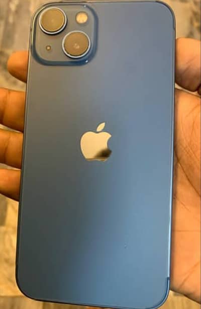 Apple iPhone 13