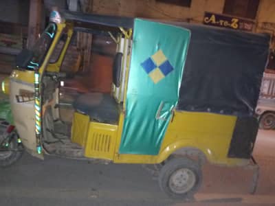 auto rickshwa 6 seater