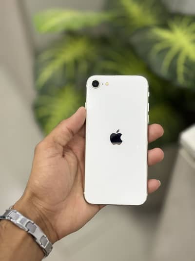 iPhone SE 2022 factory unlock sim glitch IOS 26