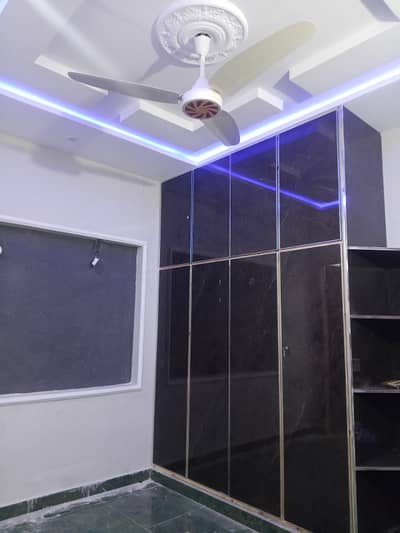 5Marla lower portion for rent park view city Lahore