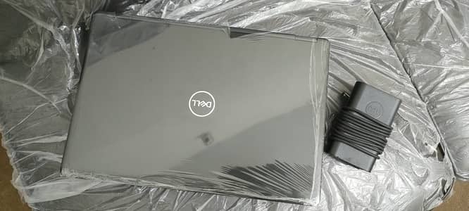Dell Laptop i7 8th 8/256+ 2gb Dedicated Graphics