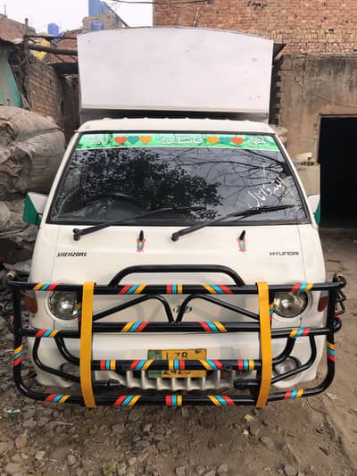 Hyundai shehzore 2004