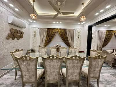 family and couple Room for rent daily basis and short time