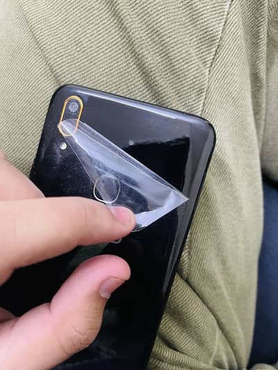 Vivo y85 with box and charger