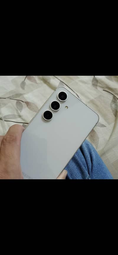 Samsung Galaxy S24FE 8/256 Non PTA Lush Condition